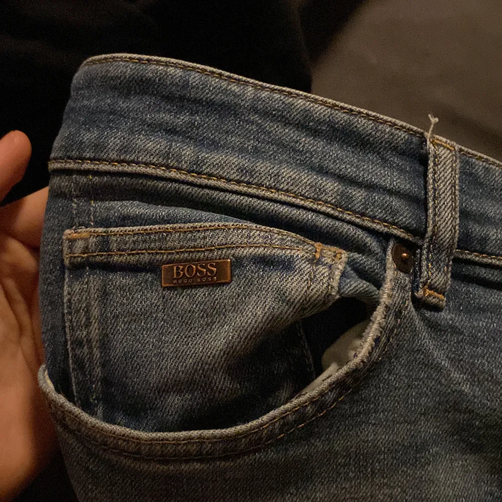 Hugo Boss jeans.  Storlek XS.  Skick: 10/10 aldrig använd . Jeans & Byxor.