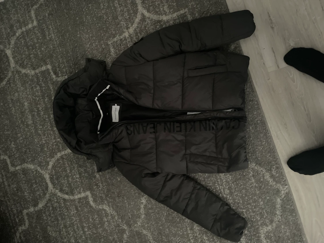 Calvin klein jacka storlek S - 90
