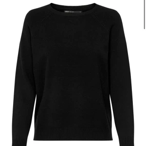 Only tröja - Stickad basic tröja från Only, jätte skön och bra skick!! 