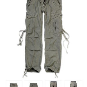 Cargo pants - Barndit cargo pants som har varit väldigt trendiga, köpte i somras och har ej använt då dem är för små för mig och väldigt lågmodkade vilket inte är min stil. Pris kan diskuteras 