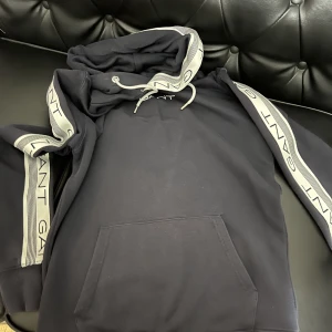 Gant tröja  - Använder inte längre.