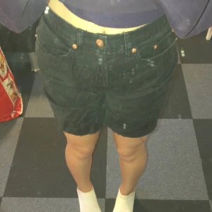Långa shorts  - Storlek s, använt skick 