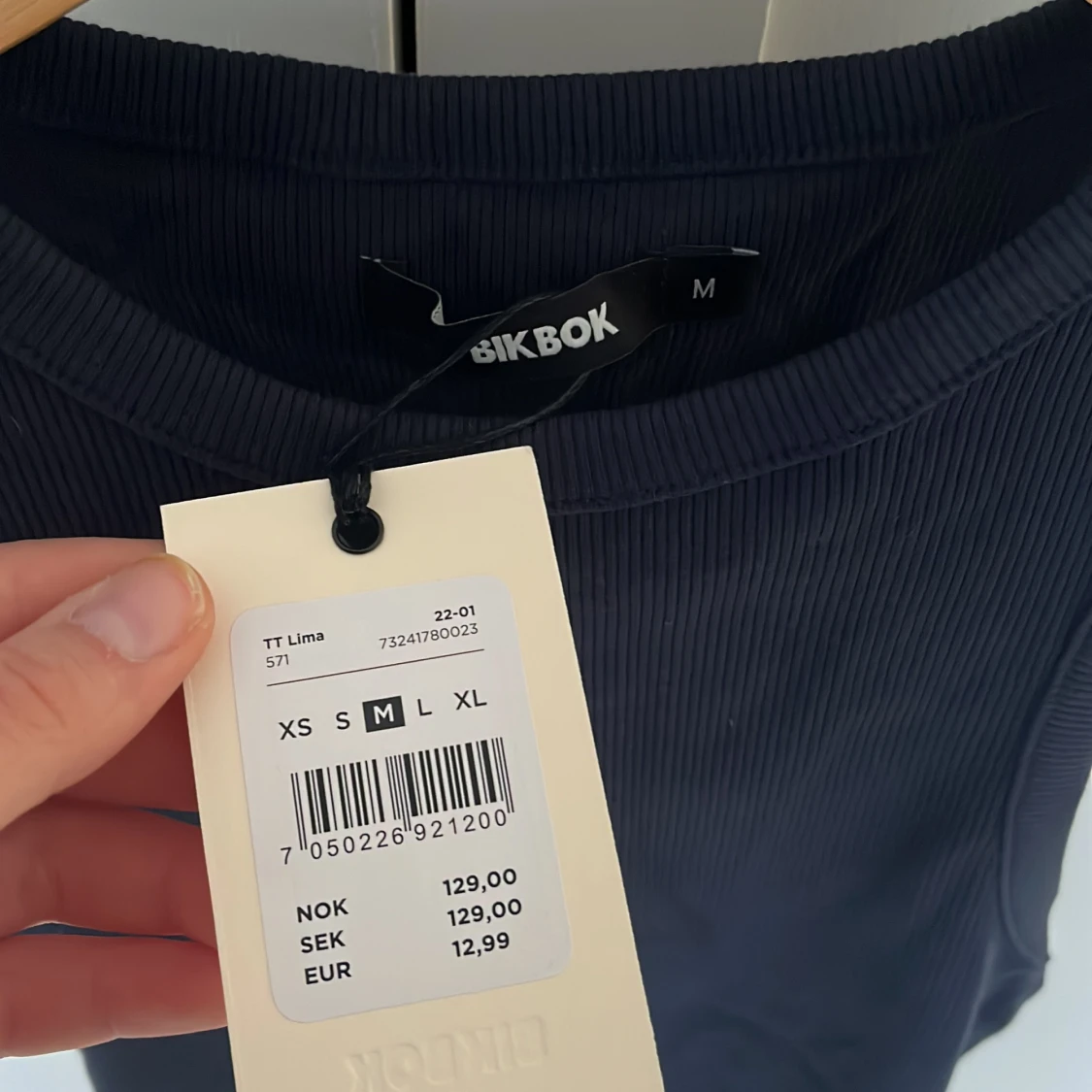 Mörkblått linne - 90