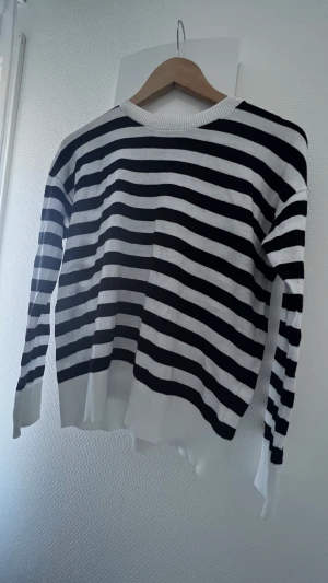 Ralph Laurent blus - Ralph Laurent blus köpt här på plick i storlek 160, motsvarande Xs/S som inte passar mig. 