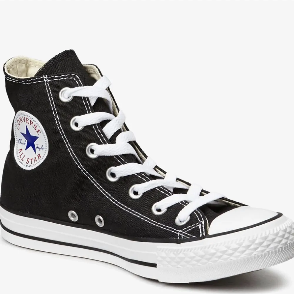 Converse Cuck Taylor All Star, använda kanske 5-6 ggr. . Skor.