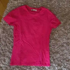 As snygg rosa tröja i bra skick.💕