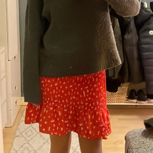 Kjol - Säljer denna kjol då jag rensar!