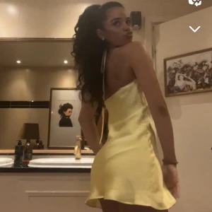 Klänning - Så fin klänning från zara