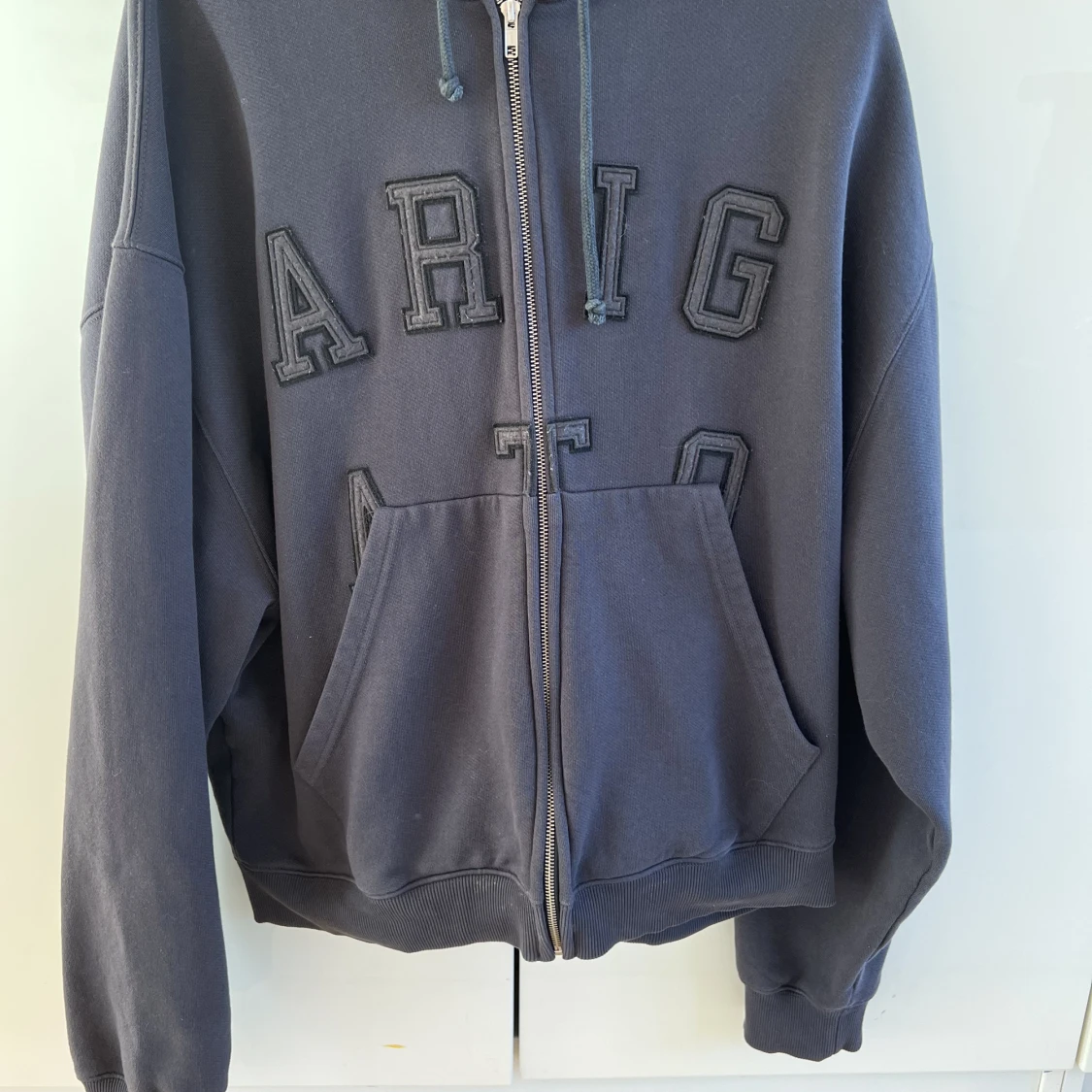 Axel arigato kofta Mörk grå