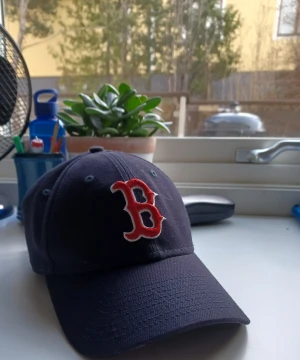 Red sox keps - Boston red sox keps. Prima skick, knappast använd