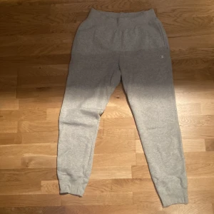 Champion sweatpants - Champion sweatpants som är i bra skick och har sällan används  Pris går diskuteras!🧌