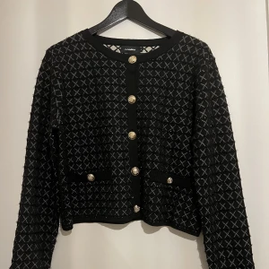 Valleygirl kofta  - Valleygirl kofta ifrån Australien 🖤 Storlek M/L