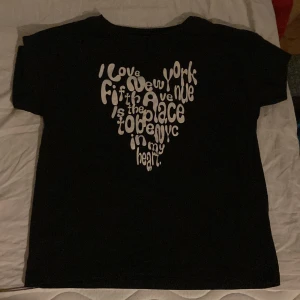 Tröja  - Svart barn tröja i storlek 158 - 164. 