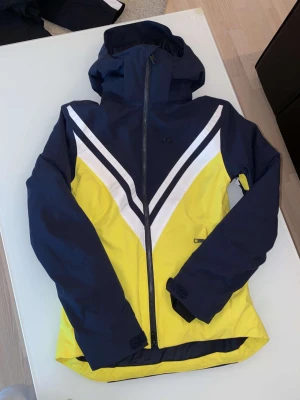 Skid kläder - Allt är helt nytt! Båda delarna är i xs