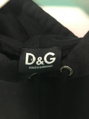 Dolce&Gabbana - perfect condition. saturated color. size S for girls, size M for men.