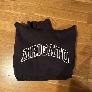 Arigato  - Arigato hoodie med Luva Mörkgrå  Oanvänd  Storlek XS/S 