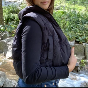 Kroppad väst - Kroppad söt väst