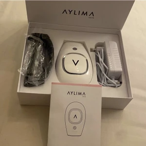 Hårlaser - Säljer min hårlaser jag endast packat upp men aldrig använt. Skickas i orginalkartongen.