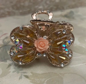 Fjärilsklämma  - Blänkande fjärilsklämma, 5 cm bred 