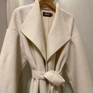 Kappa - Kappar från Biancas kollektion med Nelly. Helt oanvänd.