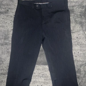 Kostymbyxor - Använda en gång bara