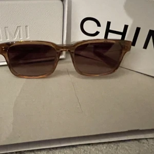 Chimi  - Nu säljer jag mina oanvända chimi 106 solglasögon så jag inte har någon användning av de längre 