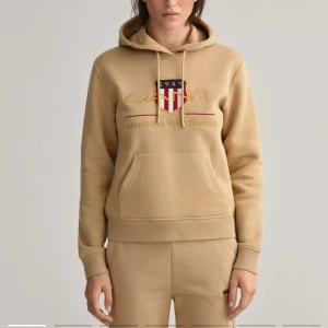 Äkta gant i nyskick - Äkta gant endast testad och tvättad nypris 1300 stl xs passar en xxs,xs 