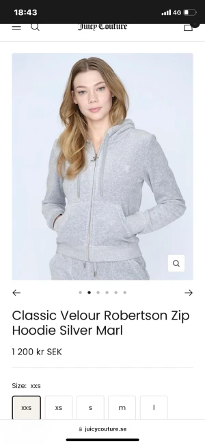 Juicy hoodie - Säljer min jätte fina juicy hoodie. Inte alls mycket andvänd och den kostar 1200 ny det är därför jag säljer för så dyrt! Den är i strl xxs❤️