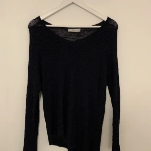 Zara knitted top - Very nice knitted over throw from Zara got it a couple years ago. Gives nice figure it’s slanted on the nice 