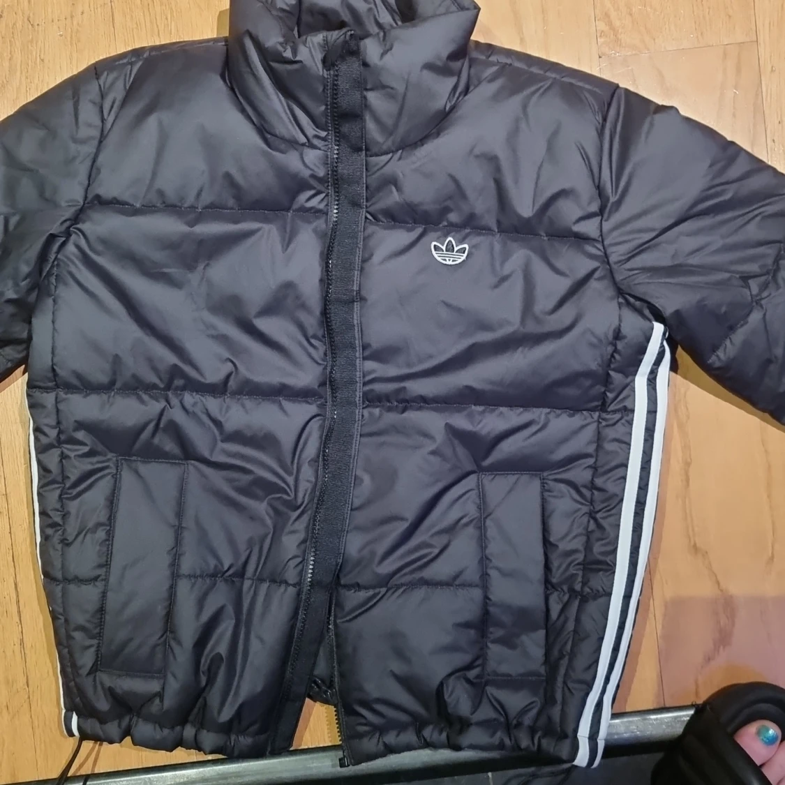 Adidas short puffer ny