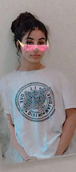 100kr - T_shirts for female plz welcome 