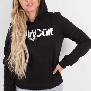 DirtCült hoodie - DirtCült hoodie i storkeken L men sitter mer som en M eftersom dom är små i storleken, privata bilder fås vid intresse🤍 använd fåtal gånger och som ny!