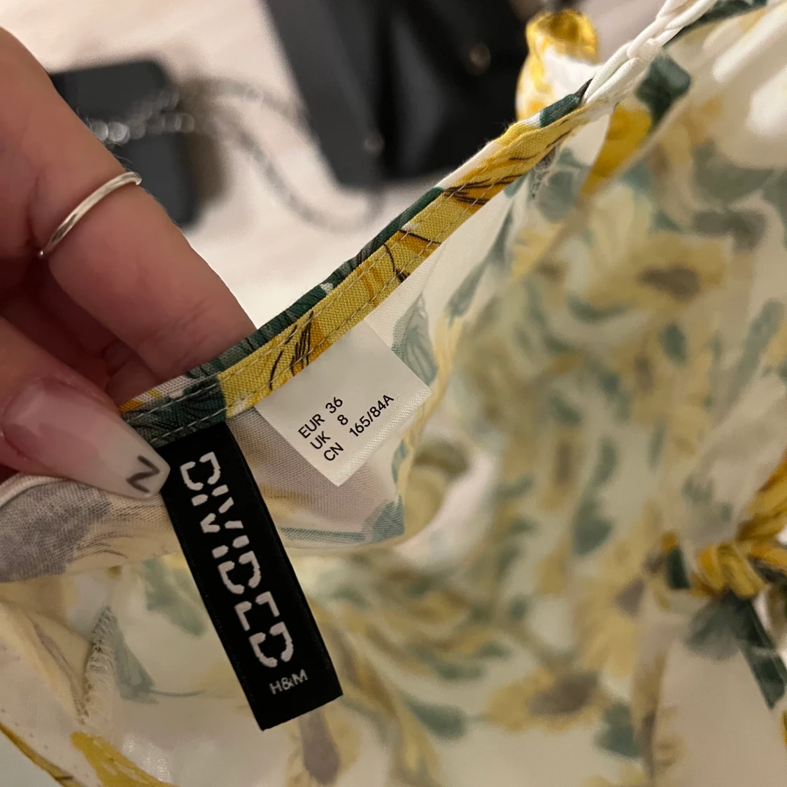 Blommig klänning - 91