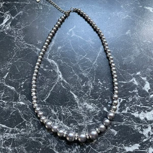 Pärlhalsband! - Halsband, 30kr + frakt!:)