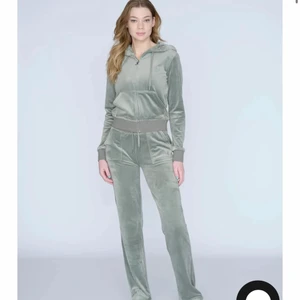 Juicy Couture - Söker dessa byxorna i strl L🫶🏼
