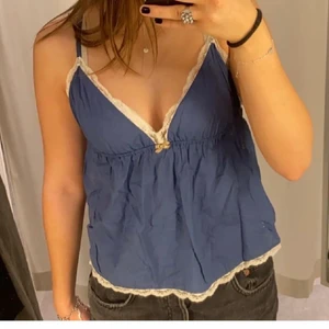 Odd Molly linne - Superfint odd molly linne som är köpt här på Plick men var lite stort så säljer vidare! Storlek S  (Lånad bild)