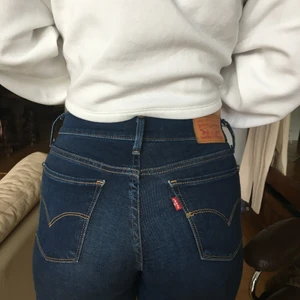 Levis jeans ”710 super skinny”w25  - Endast testade altså nyskick.Inköpta Maj 22.Taigt modell stretch.