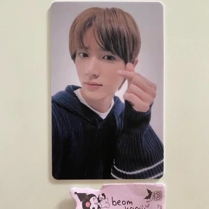 beomgyu pc - vill sälja/tradea min beomgyu lucky draw! säljer för 150kr och kan även tradea det mot nått av pcn på sista sidan (av samma värde)^^ dma mig om du är intresserad!<3