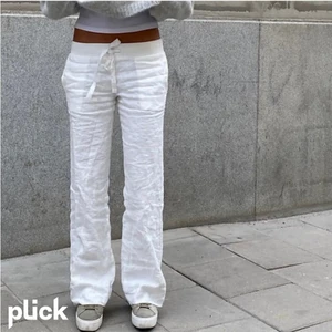 Lova Widerbergs linnebyxor - Linnebyxor från Lova Widerbergs märke. Prislappen kvar endast testade💘 Bud på: 710