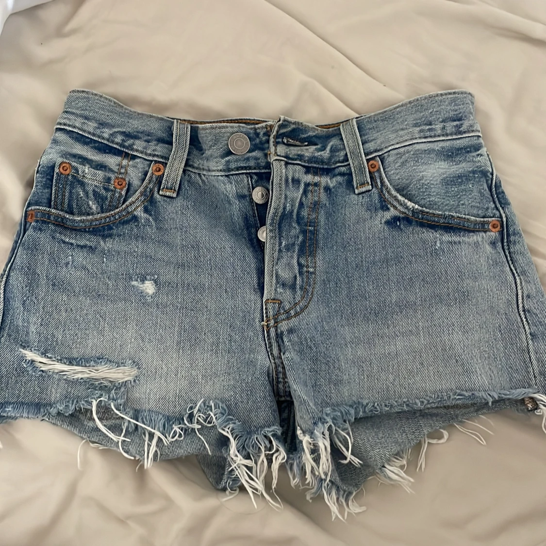 Levis shorts  - 90