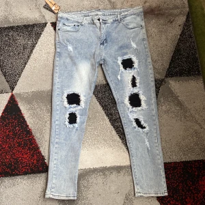 Classic Clothing  - D  Classic clothing  Size : 38  As good as new. Pick up in Gothenburg 