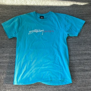 Stussy tee - Vintage stussy tee i size M  Väldigt fint skick 