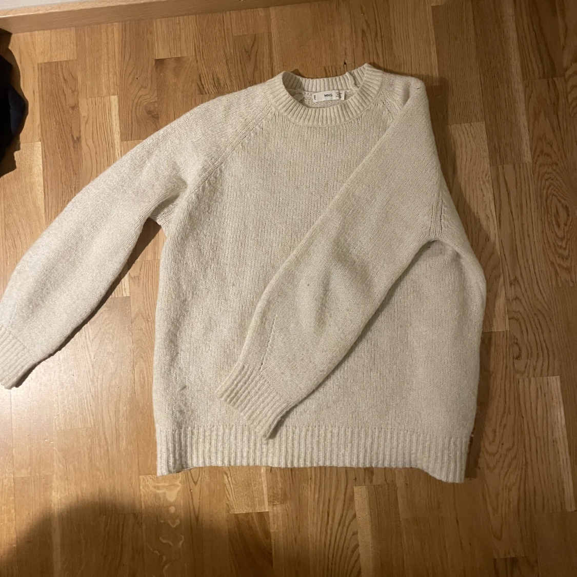 stickad tröja mango  - 91