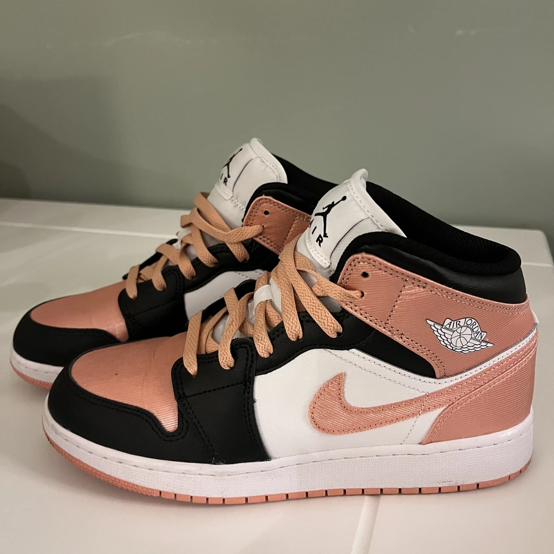 Air Jordan 1