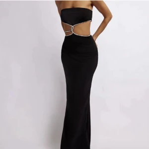 Balklänning - Balklänning från meshki som inte passade, så fin och perfekt till balen!! 