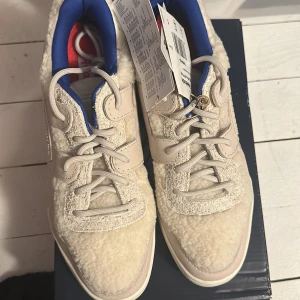 Shoes  - Skor från Reebok och är helt nya. 