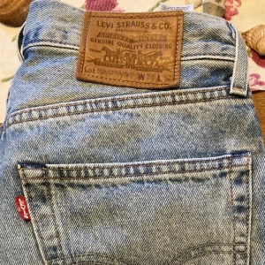 Levis jeans - 50’s straight, bra skick