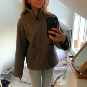 Afj x nakd jacka strl 36 - Säljer denna snygga jacka från afj x nakd! Strl s och i nyskick!