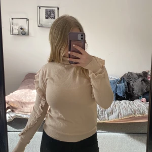 Rosa tröja med polo krage - Gullig tröja i storleken Xs