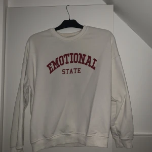 Sweatshirt från lager 157 - Fint skick, använd fåtal gånger 